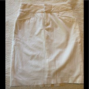 Banana Republic white pencil skirt
